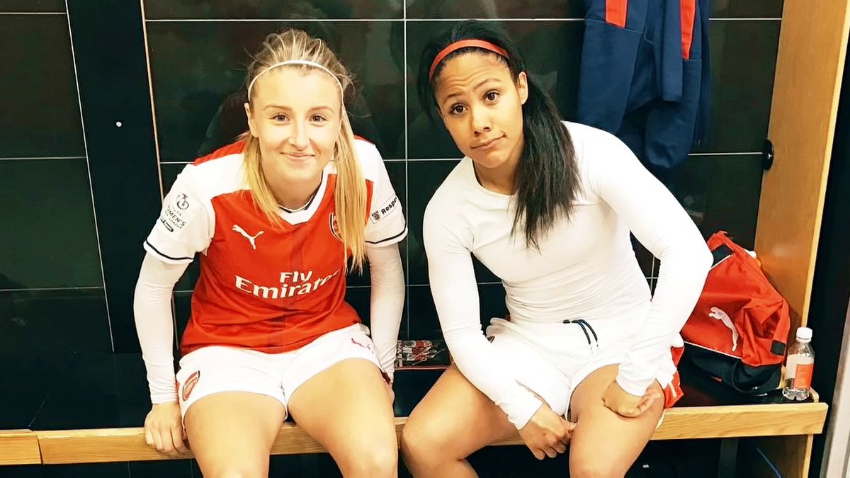 It was tough love from Alex Scott to Leah Williamson when she was first in the Arsenal Women first team 🤝 Watch the full interview on Inside the #BarclaysWSL on Sky Sports at 18:30!