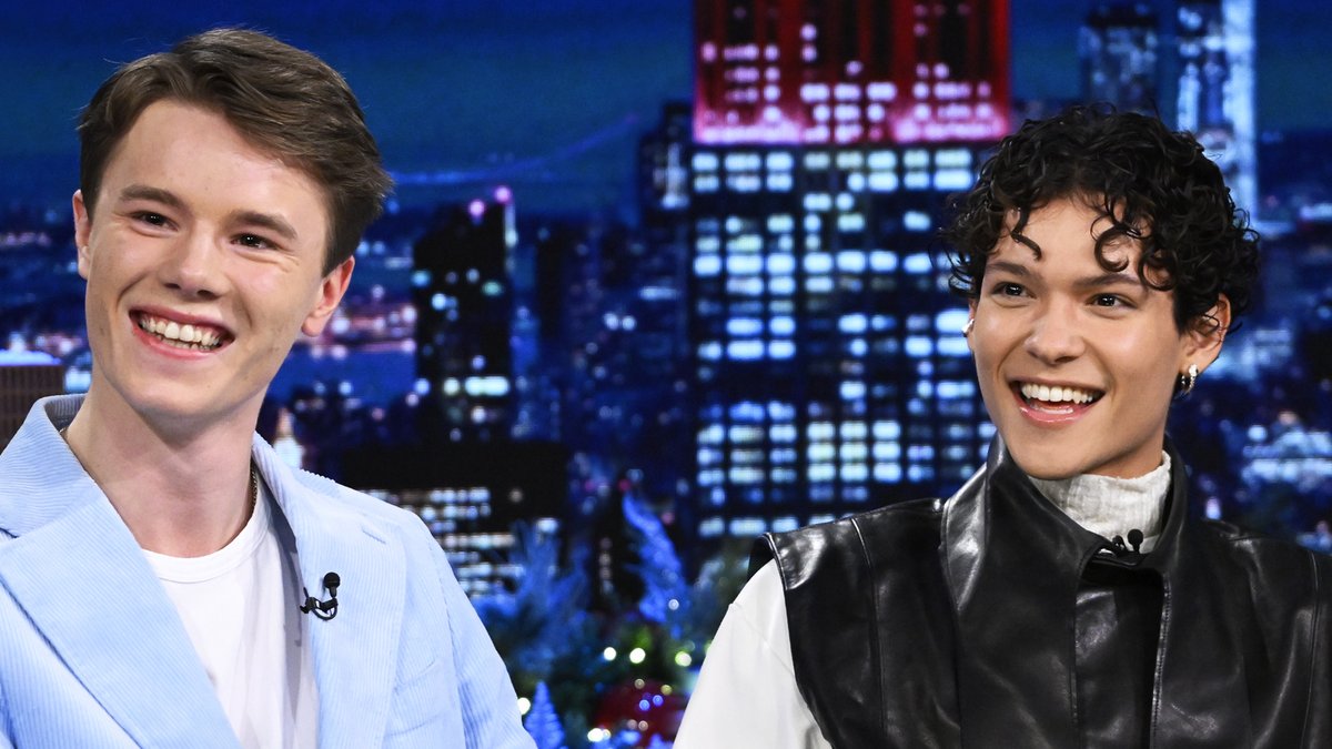 .@RydingEdvin &amp; O M A R's chemistry started long before co-starring on #YoungRoyals 👀 #EdvinXOmarOnFallon