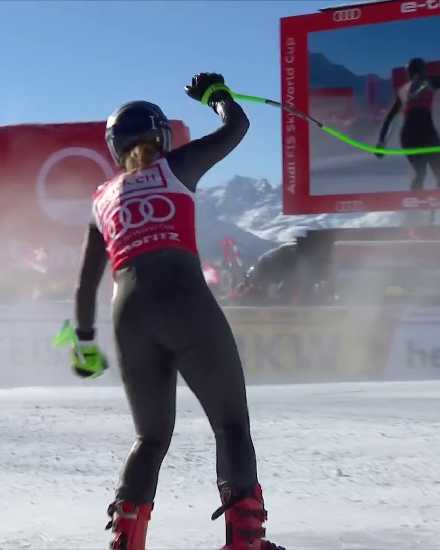 Godiamocela, ancora e ancora. Che discesa Sofia!!! 🙏🎿🇮🇹 #EurosportSCI #Goggia