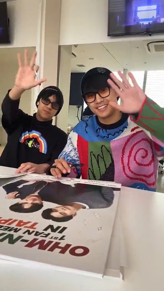[181222] gmmtv IG Live (w/ Ohm-Nanon) ไลฟ์พูดคุยระหว่างเซ็นโปสเตอร์เช้านี้ฮะ 😙#OhmNanonFMTP2022 Full 🔗 (New link) #mynameisnanon #ohmpawat #คุณเอ็นของNNN #HappyTripleNDay2022