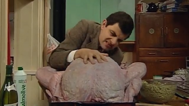 #mrbean prepares to cook a turkey for his girlfriend, Irma ๐