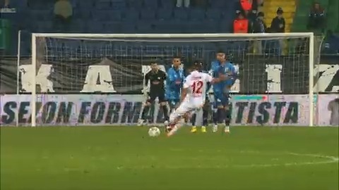 İsmail Köybaşı'nın füzesini tekrar izleyelim🚀 #Göztepe #SevgiSaygıBağlılıkla