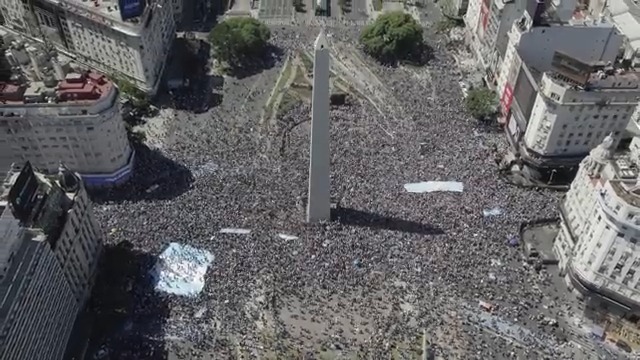 Live look at Buenos Aires right now 🤯🤯