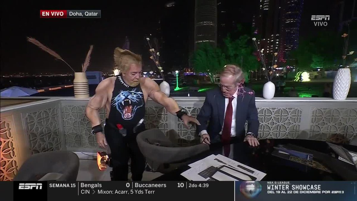 🤣 ¡AHORA SI EMPEZÓ LA FIESTA Y LOS DESTROZOS! 👀 ¡EL HOOLIGAN DESTRUYE POR COMPLETO EL FORO DE PICANTE! Pobre José Ramón Fernández #HooliganVsJoserraESPN #ESPNQatarEnStarPlus