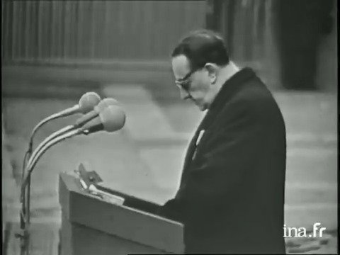 "Entre ici, Jean Moulin, avec ton terrible cortège", le 19 décembre 1964, André Malraux prononçait un discours historique en hommage à Jean Moulin ⤵️