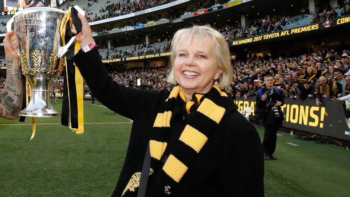 The end of an era. Thank you for everything, Peggy 💛🖤