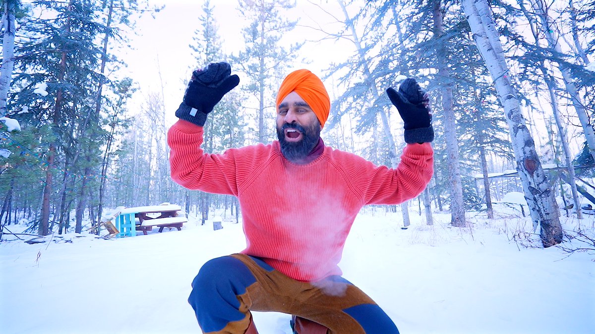 Today, it's -40ºC/-40ºF in the Yukon wilderness around my cabin. Nature is calm, frigid, cold and utterly stunning. The air is freezing but still very refreshing for the lungs. In this natural environment, I danced to create warmth. I'm dispatching the good vibe to the world.