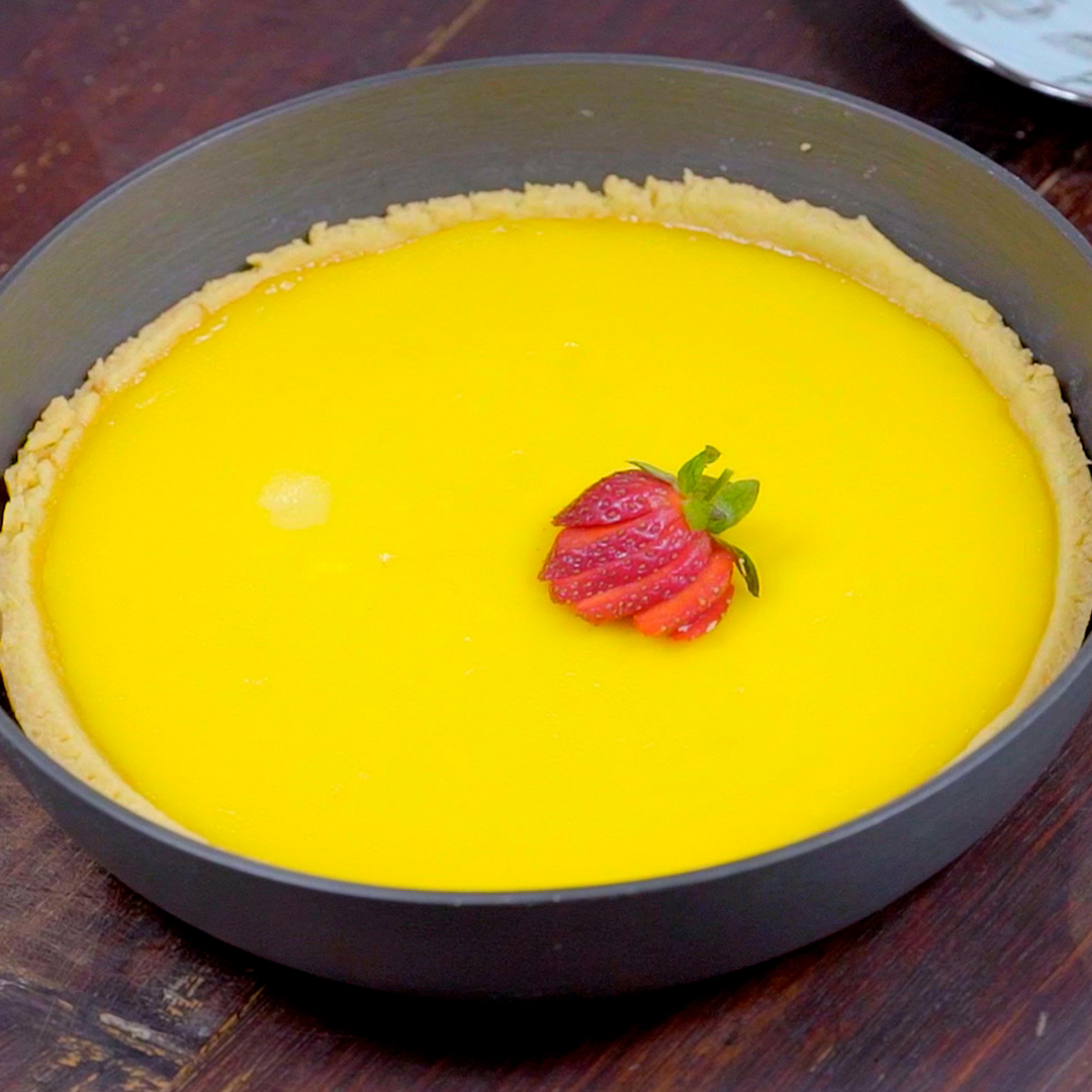 Tanpa mixer dan oven, kamu bisa bikin pie susu enak ini. cc: Masak.TV Resep lengkap