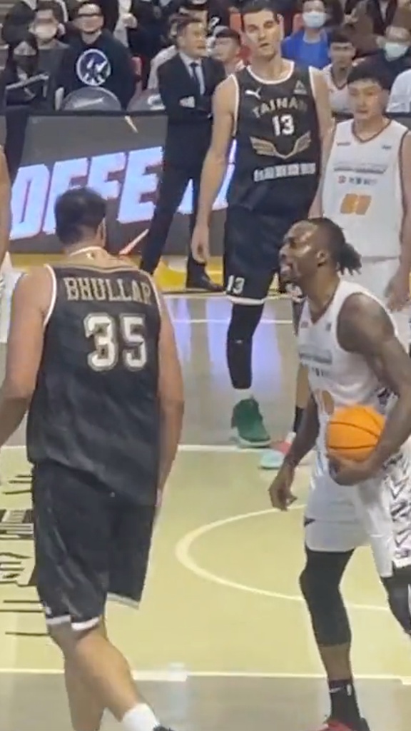DWIGHT HOWARD vs 7'5" SIM BHULLAR SIM after the win: "For me, I really don't care who I play against. It is what it is, which is basketball. I never back down from anybody on the court. It's just another matchup for me."
