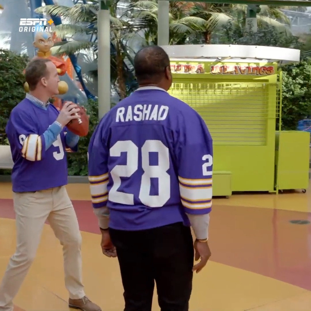No better place to recreate the Miracle at the Met 😅💦 Minnesota Vikings | Ahmad Rashad