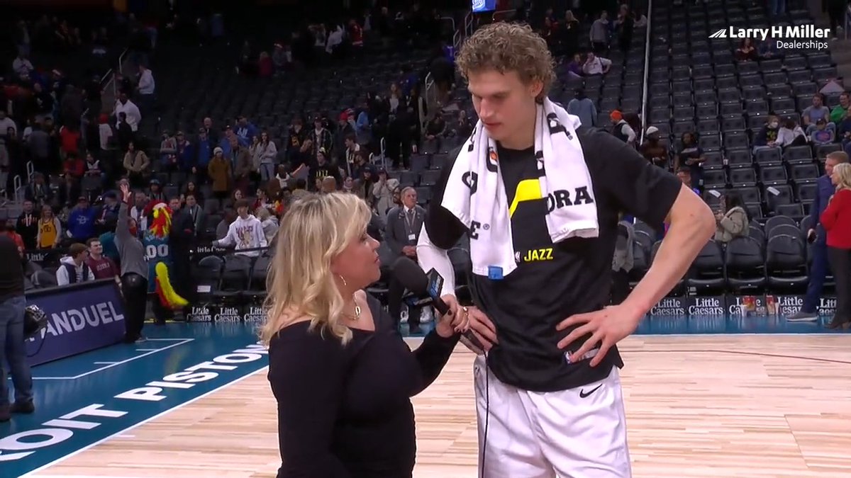 “I’m just happy we got back on the winning track. Now we just gotta keep it going.” Lauri Markkanen joins @Sportsiren on the 🎤 #WalkoffInterview | Larry H. Miller Dealerships