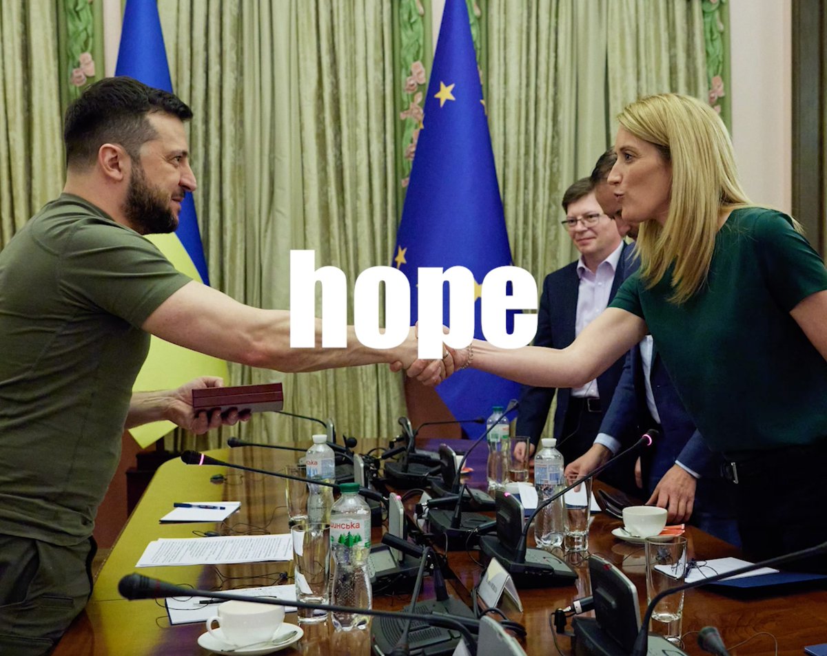 300 days of standing with Ukraine. #SlavaUkraini 🇪🇺🇺🇦