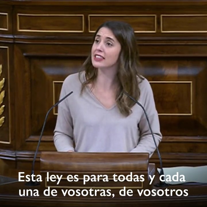Hoy este Congreso cierra armarios y abre puertas y ventanas para las vidas libres 🏳️⚧️🏳️🌈 #LeyTransDerechosLGTBI