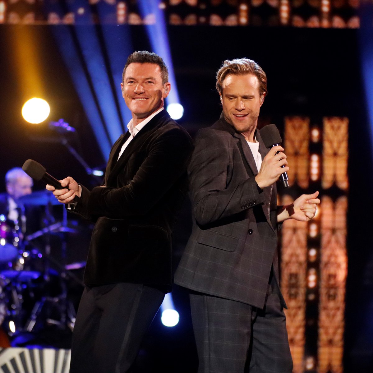 Which judge would @TheRealLukeevans choose *if* he got through to The Voice? ๐ Luke Evans: Showtime! ๐บ Tomorrow, 8pm on BBC One Wales and BBC iPlayer