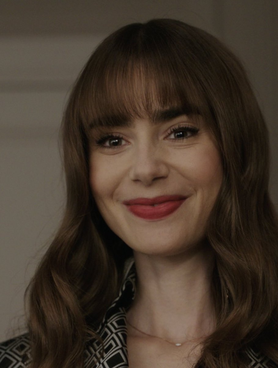 Bonjour mes amis! Emily in Paris season 3 is now streaming!