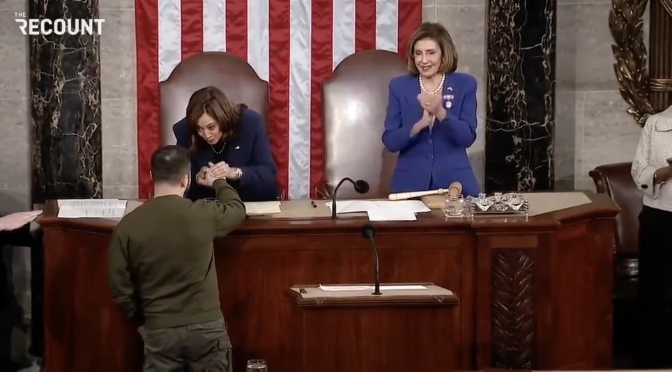 Ukrainian President Volodymyr Zelenskyy enters the joint session of Congress to a standing ovation.