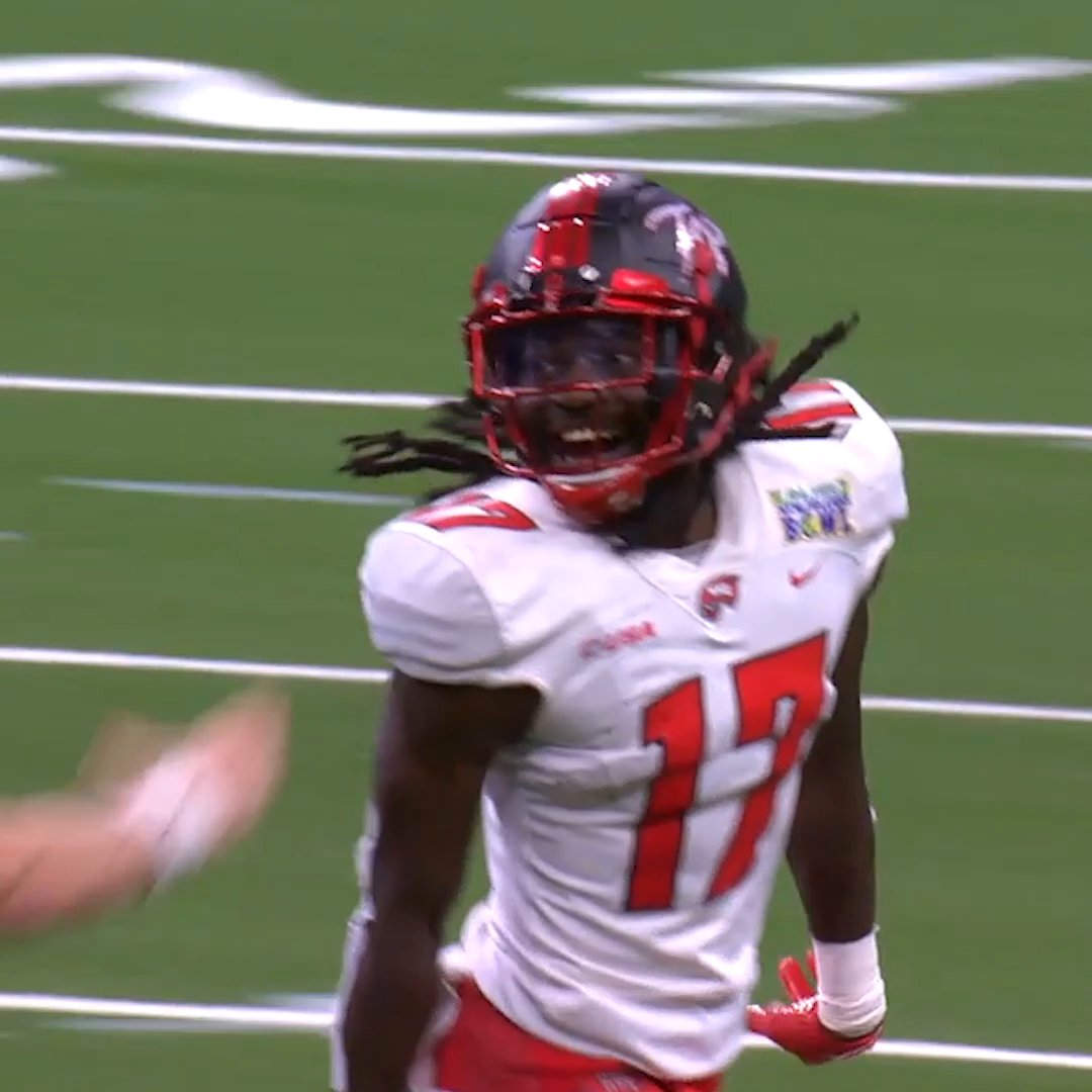 Trickery from the Hilltoppers‼️ 🚨 WKU Football up BIG in the first half.
