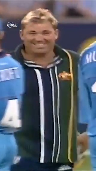 Only Warnie could pull this off! Another classic Shane Warne Melbourne moment