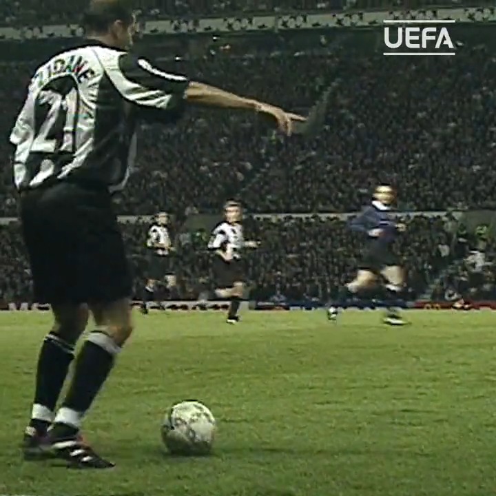 👨🎨 Zidane was an artist with the ball at his feet #UCL
