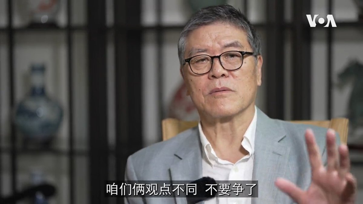 中共善用理论来粉饰政治企图，在理论界做一个有良知的自由派承受着高风险。曾任中宣部理论局副局长的李洪林被视作自由派旗手，他在1970年代末提倡思想解放的过程中大放异彩，也数次经历政治斗争的黑暗，并在晚年提出结束一党专政、实行宪政民主。其子李少民回顾了父亲走过的路。