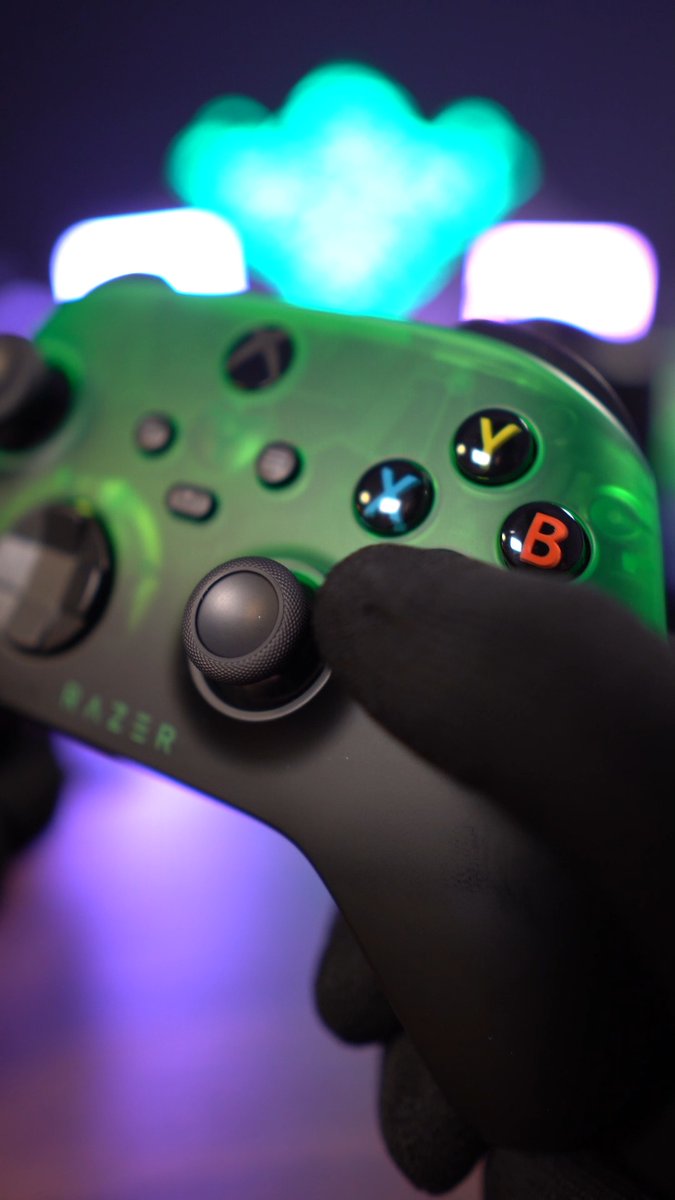 For the ones who bleed acid green 💚: #Razer #ASMR #Unboxing
