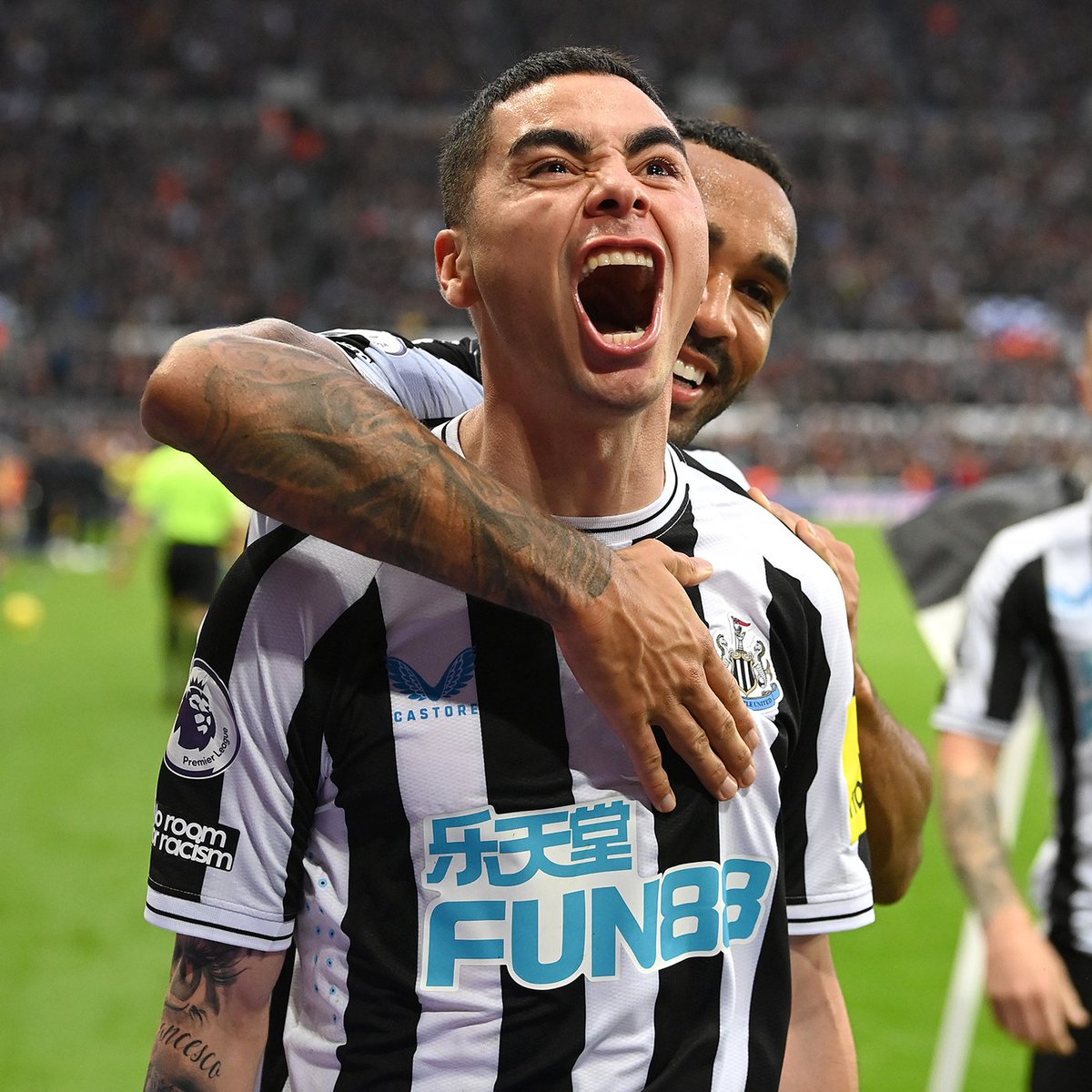 🎄 Day 2️⃣4️⃣ of our #NUFC Advent Calendar: Also sit back, relax and enjoy some Miggy Almiron screamers 🎯
