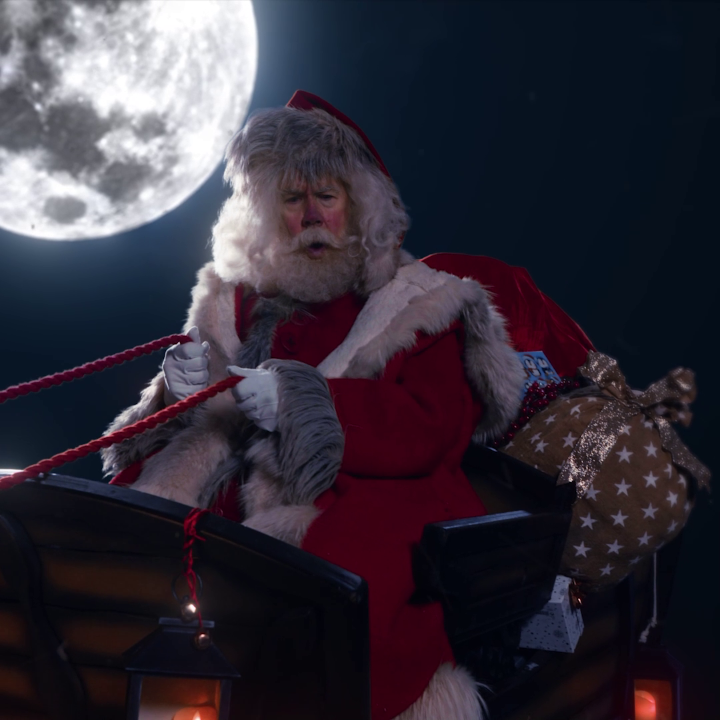 RT if you'd like express delivery. Can't make any promises but we'll try! #WheresSanta