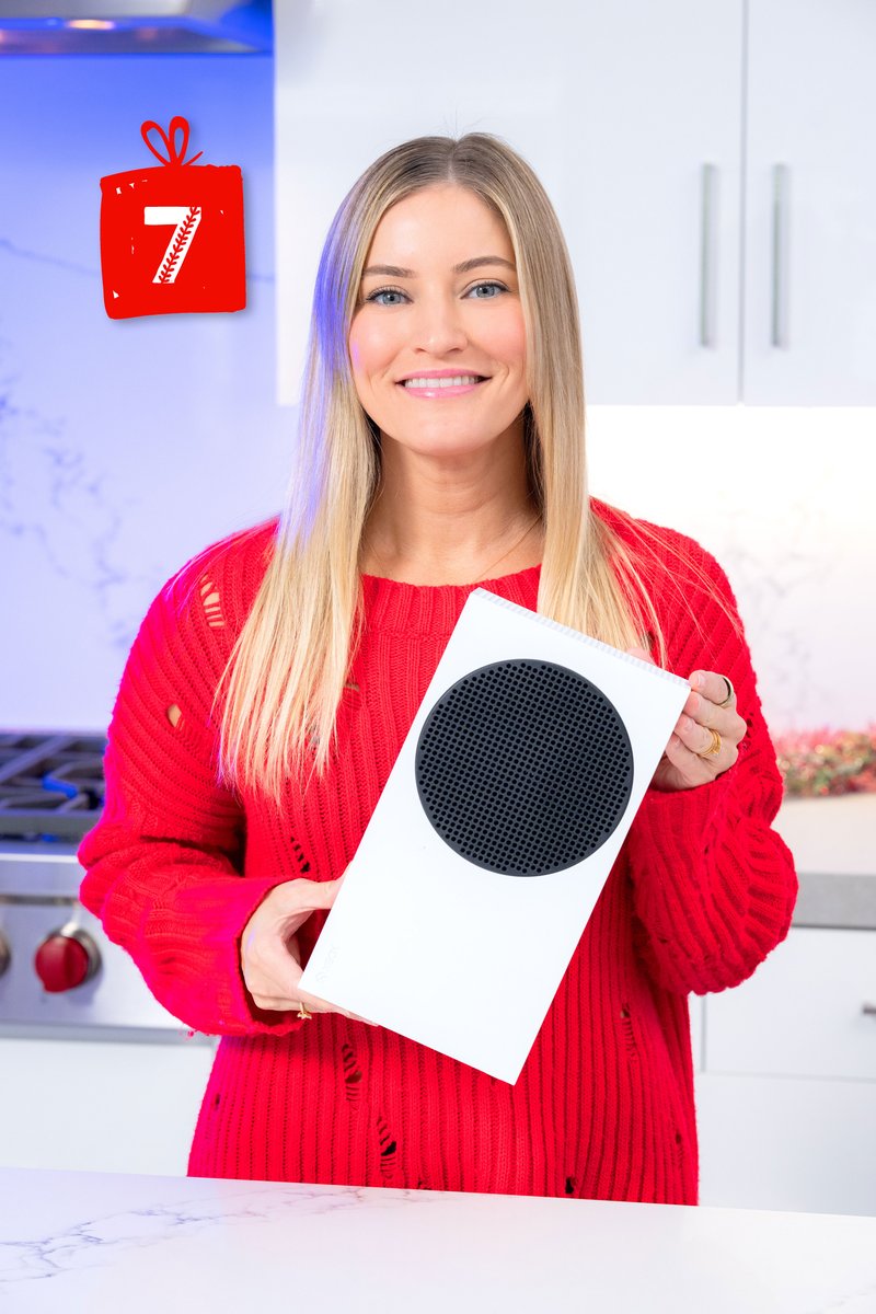 Merry Christmas Eve! For today's Vlogmas gift I'm giving away an Xbox Series S!!! Enter here for a chance to win this or another gift from this week: Good luck everyone! #ijustinevlogmas