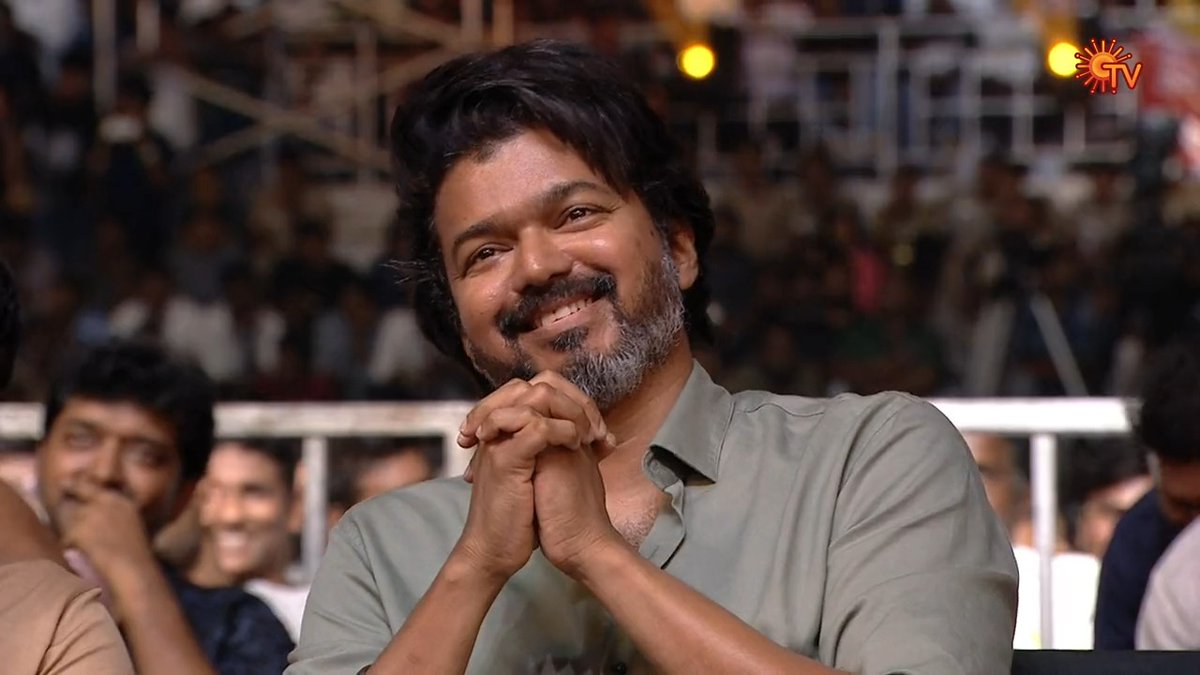 உங்கள் நெஞ்சில் குடியிருக்கும் தளபதி விஜய்யின் "வாரிசு" திரைப்படத்தின் பிரம்மாண்டமான இசை வெளியீட்டு விழா.. ஜனவரி 1 மாலை 6.30 மணிக்கு உங்கள் சன் டி.வி.யில் காணத்தவறாதீர்கள்.. Stay Tuned Nanba and Nanbis.. #SunTV #VarisuAudioLaunchOnSunTV #ThalapathyVijay #Varisu