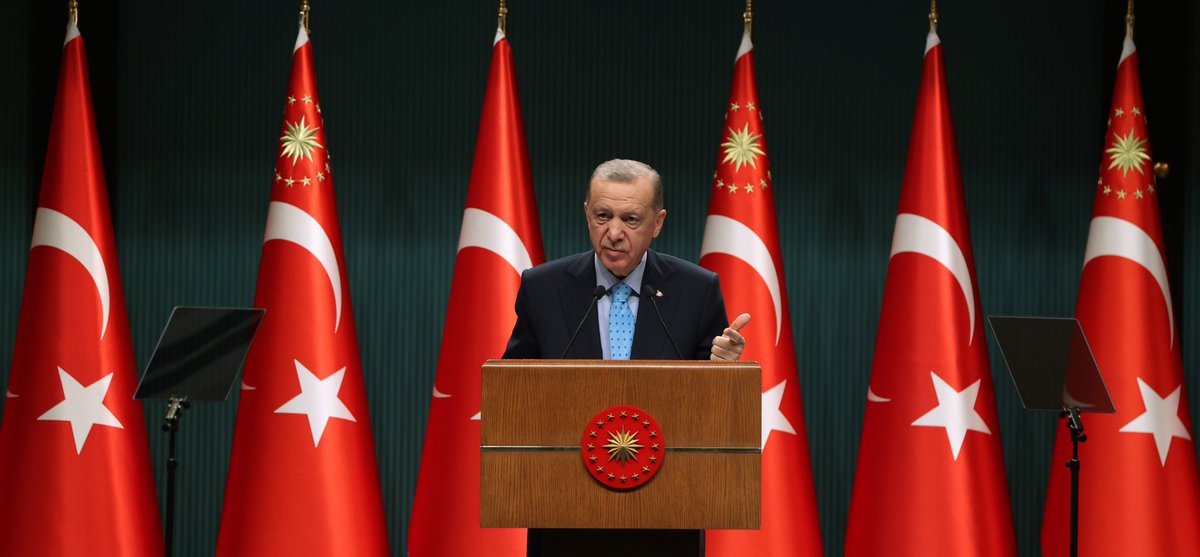 Cumhurbaşkanımız Recep Tayyip Erdoğan, Kabine Toplantısı sonrasında Bakanlığımızın hayata geçirdiği projeleri anlattı.