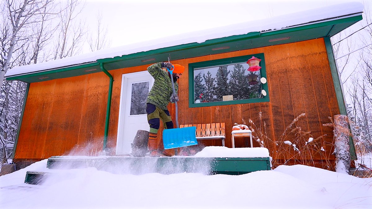 It snows about 7-8 months a year in the north. I have to do this about 6-7 times in 24 hours when it snows. Now you can calculate how many times I remove snow from my deck every year. Good exercise, eh? Besides the winter workout, I'm sending you warmth, joy, hope and positivity.
