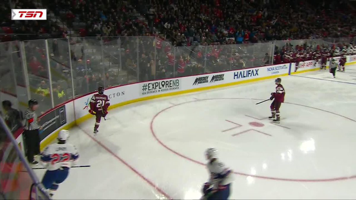 🇱🇻 LATVIA RESPONDS 🚨 Anri Ravinskis buries it and the game is all tied up 1-1 🎯 #LATUSA #WorldJuniors23
