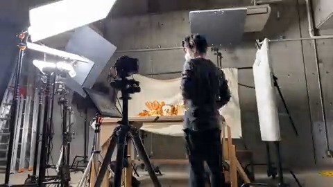 pandorobou パンどろぼうがパンを食べて食べて食べまくる😋🍞 【パンどろぼう】いとしいいとしいいとしのパン編 のメイキングムービーを公開しました❣️