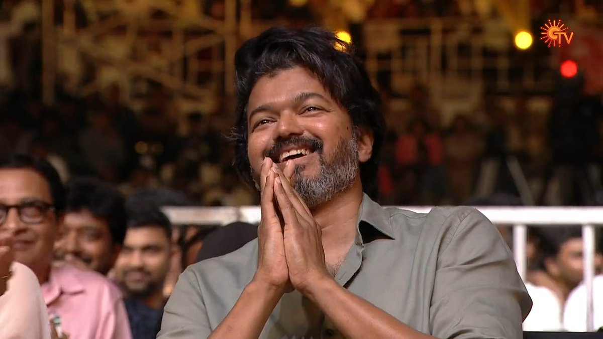 ரசிகர்களுக்கு புத்தாண்டு பரிசாக வாரிசு இசை வெளியீட்டு விழா! ஜனவரி 1 மாலை 6.30 மணிக்கு உங்கள் சன் டி.வி.யில் காணத்தவறாதீர்கள்.. #SunTV #VarisuAudioLaunch #VarisuAudioLaunchOnSunTV #ThalapathyVijay #Varisu