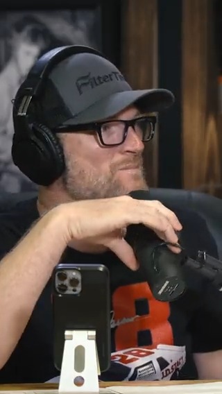 The #1 moment from The Dale Earnhardt Jr. Download in 2022! What the f*ck does Kyle Petty have to do with this??? WATCH: