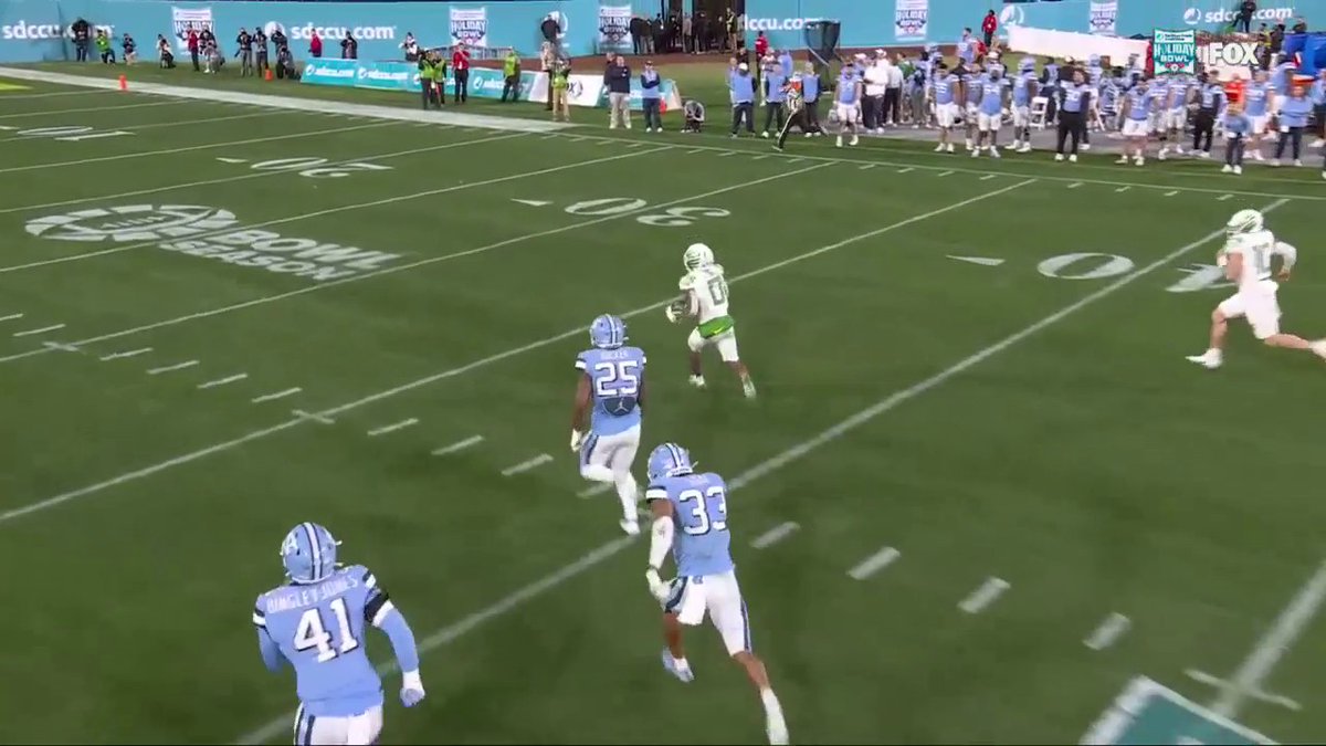 This run by Bucky Irving ⚡️🦆 Oregon Football