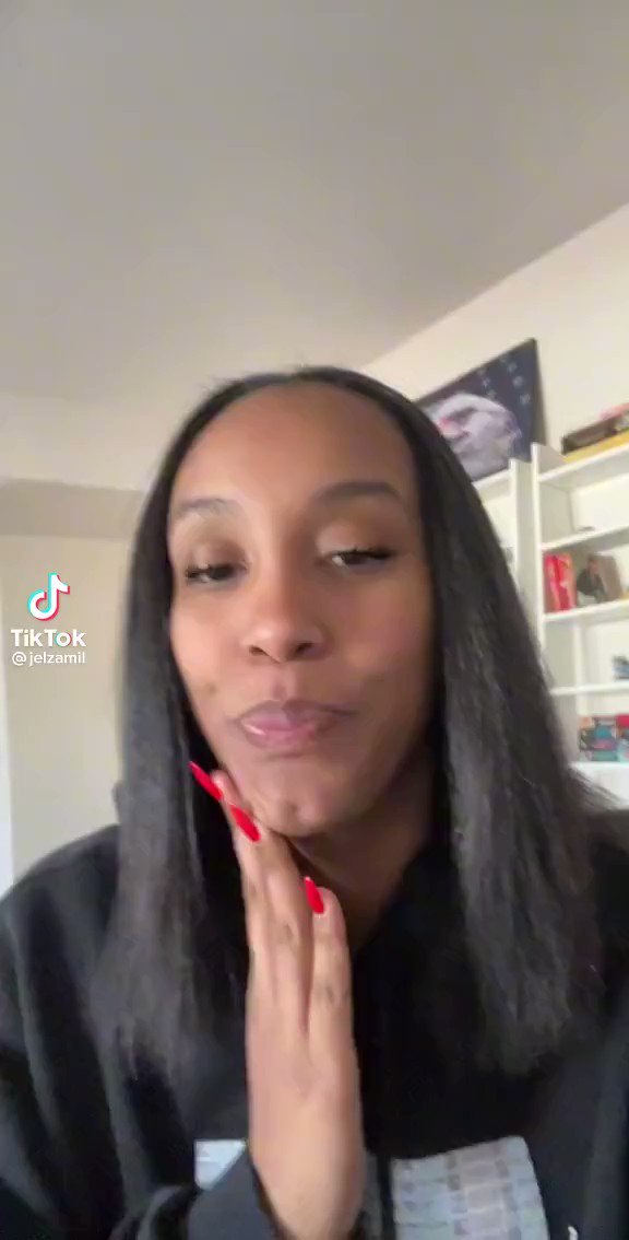 Bruh. My mouth dropped when she showed her hair😭