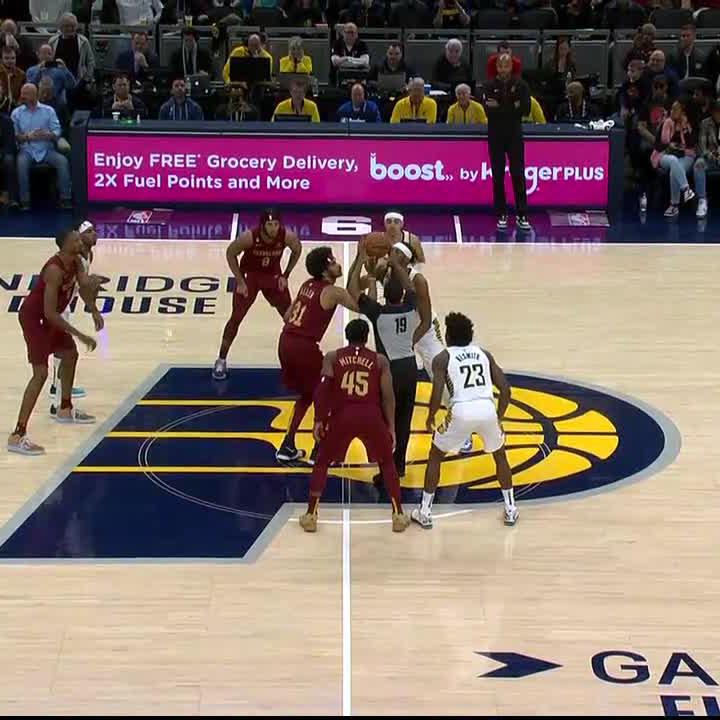 Buddy Hield wasted NO TIME after the tip 😳