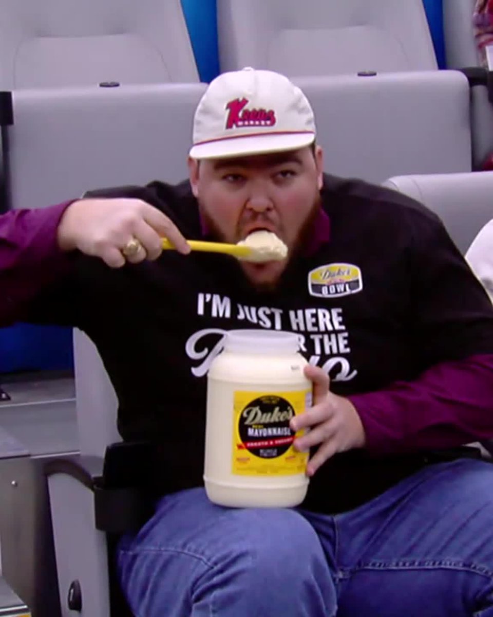 His shirt says, “I’m just here for the mayo.” 🤣