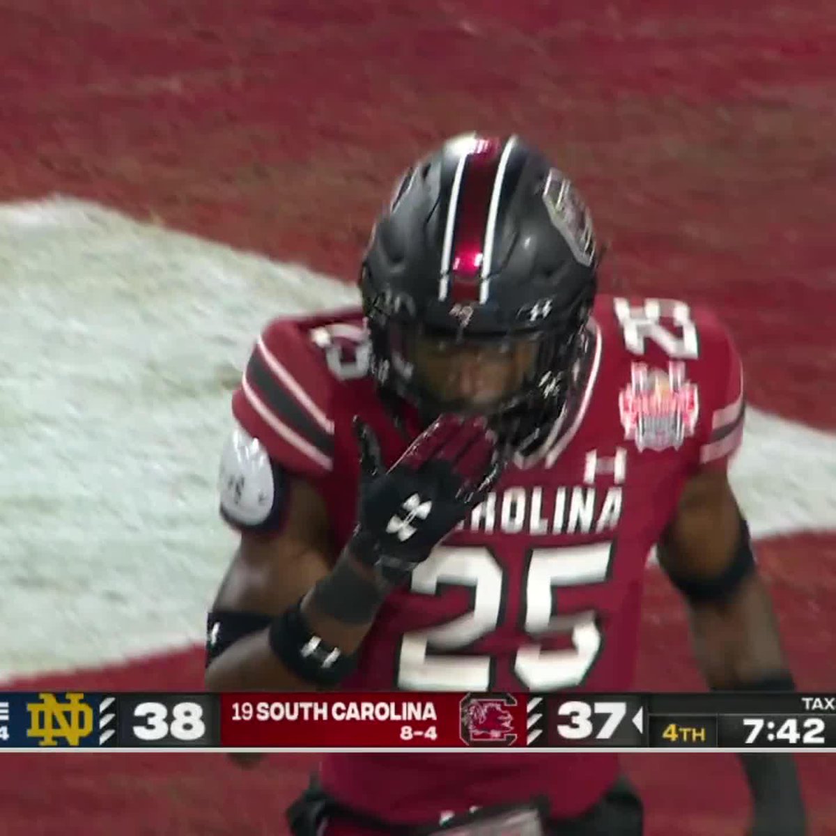GAMECOCKS 100-YARD PICK-SIX 😱
