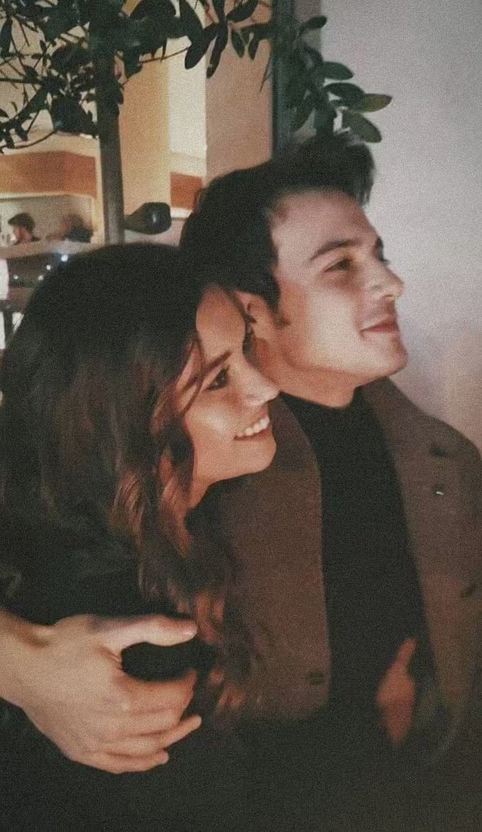 Herkes gider mi ? #AfraSaraçoğlu #MertYazıçıoğlu #AfMer