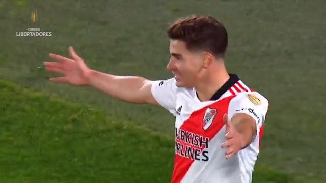 El mejor momento del año fue cuando Julian se levanto inspirado y se le ocurrió hacer SEIS goles en el mismo partido de Libertadores