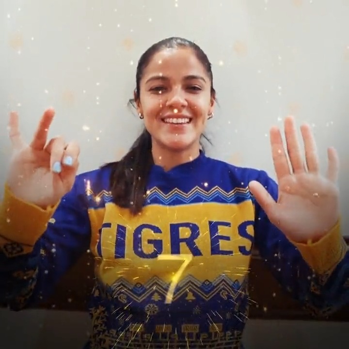 ⌛️ 𝟚𝟘𝟚𝟚 ➡️ 𝟚𝟘𝟚𝟛 ✨ ¡De todo 💛, para todos los Incomparables, les deseamos un #FelizAñoNuevo2023! #FelizAñoNuevo #HappyNewYear2023 #BonneAnnee #FelizAnoNovo