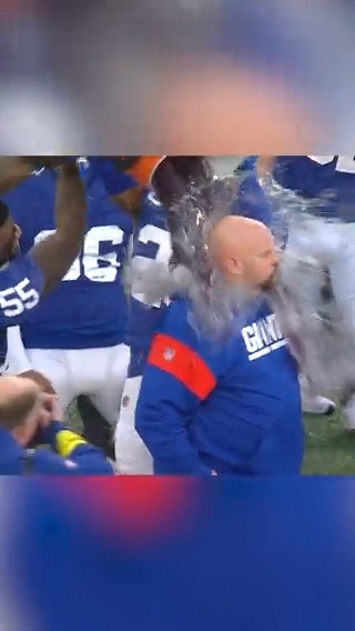 Led the New York Giants to the playoffs in his first season 💪