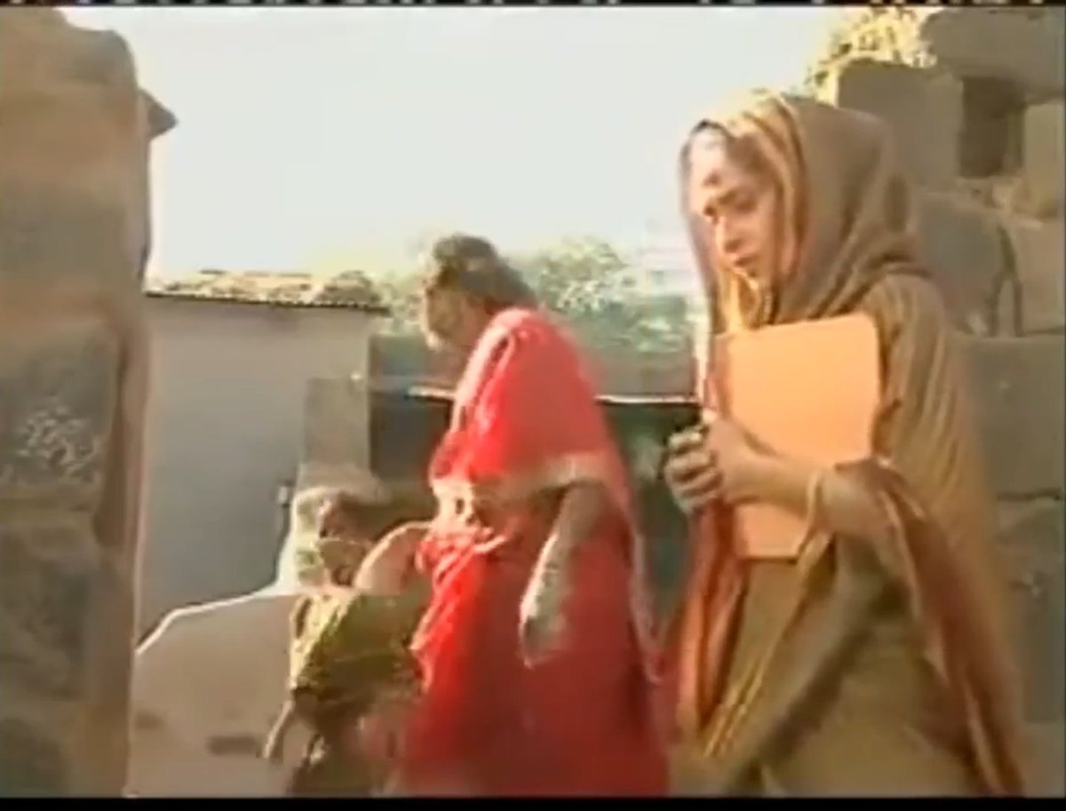 दो रोटी कम खाओ, मगर बच्चों को जरूर पढ़ाओ। देखिए भारत की पहली महिला शिक्षिका ने कितना कष्ट झेला था।