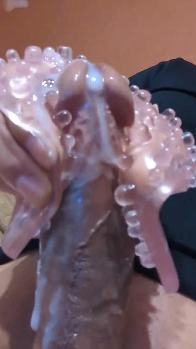 四日目ちんぽ、ピンクのいぼいぼで寸止め失敗して #ruinedorgasm になったわ…精液とろとろ〜ってお漏らししたあとでぴゅっぴゅって感じ