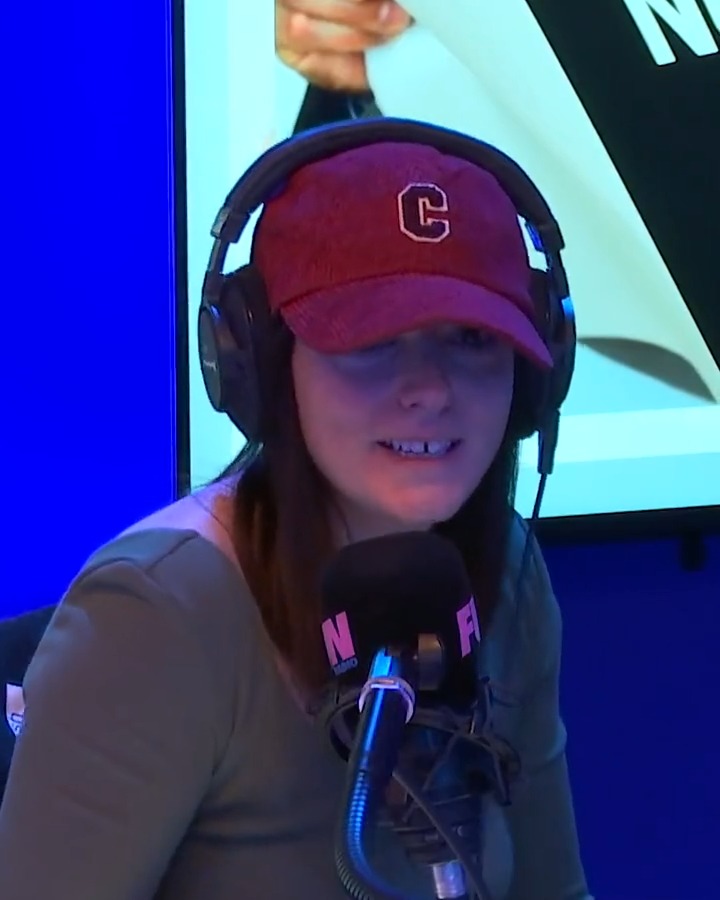 10 000 heures de radio au compteur, et Marion OFF rencontre toujours des difficultés en termes d'imitations 😂