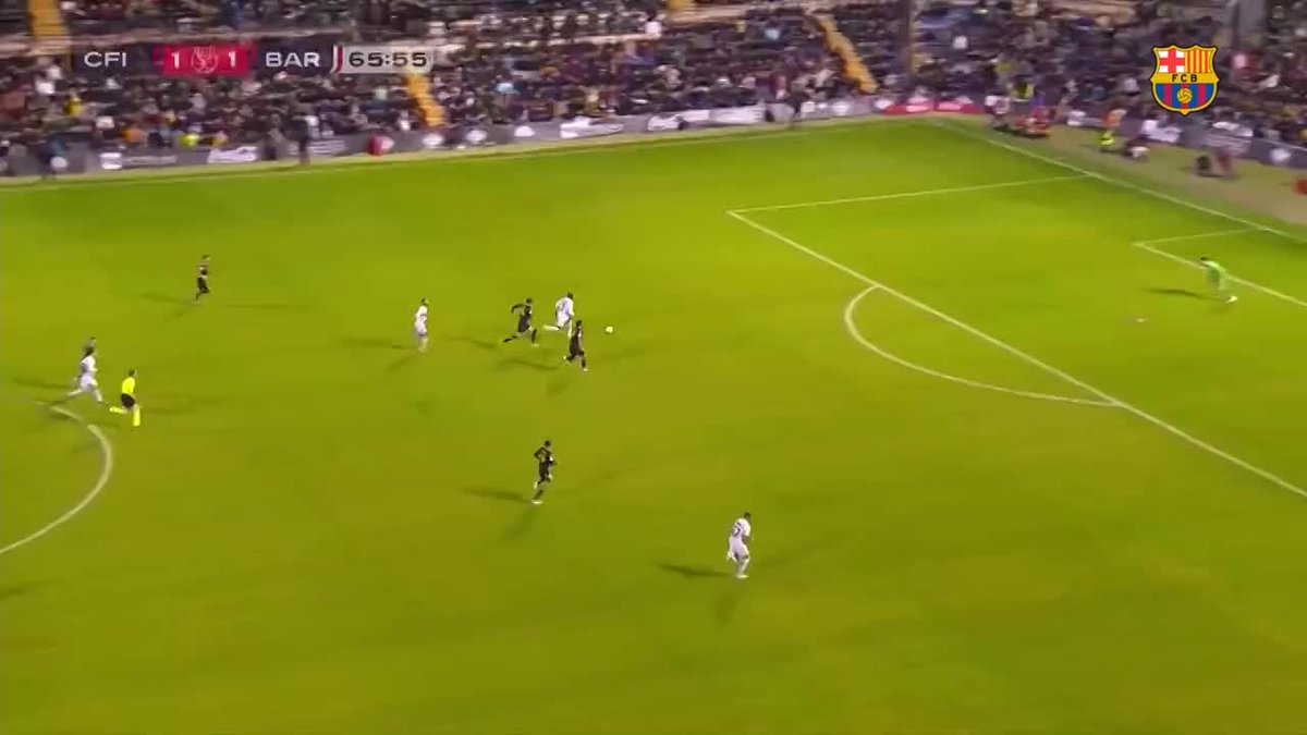 Ousmane Dembélé with the cheeky chip 😏 #CopaBarça