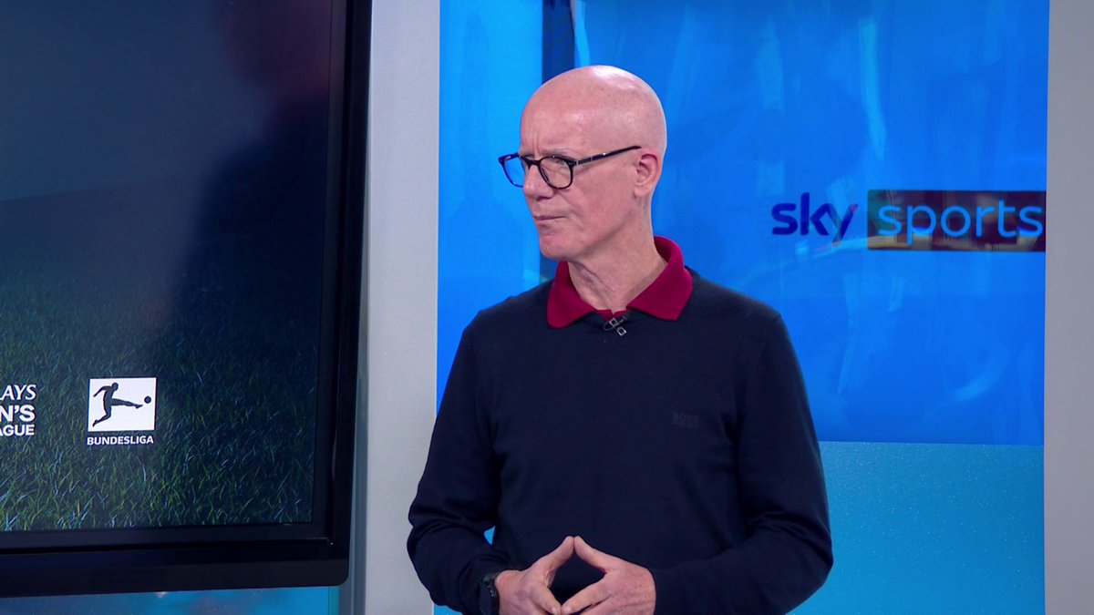 Penalty for Arsenal against Newcastle ❓ "I understand why it wasn't given" ✅ Dermot Gallagher explains why Gabriel wasn't awarded a penalty for a shirt grab by Dan Burn #RefWatch