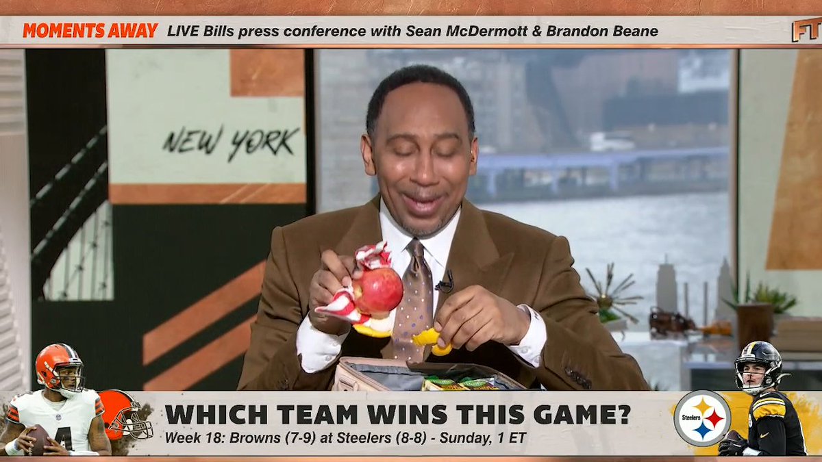 .Stephen A Smith shows us what's in Molly Qerim's lunch box 😭😂
